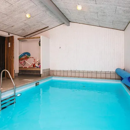 Four-bedroom Holiday In Knebel 6 *