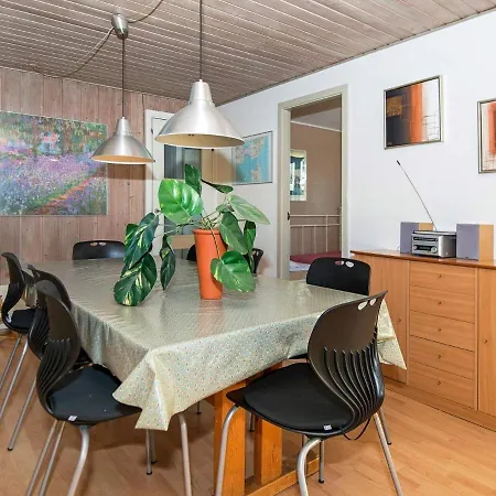 Four-bedroom Holiday In Knebel 6